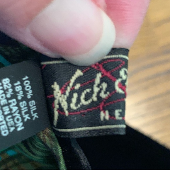 NIC & NORA NY SCARF SILK PEACOCK FEATHERS / BLACK VELVET BACK 10”x 57” - Picture 7 of 11